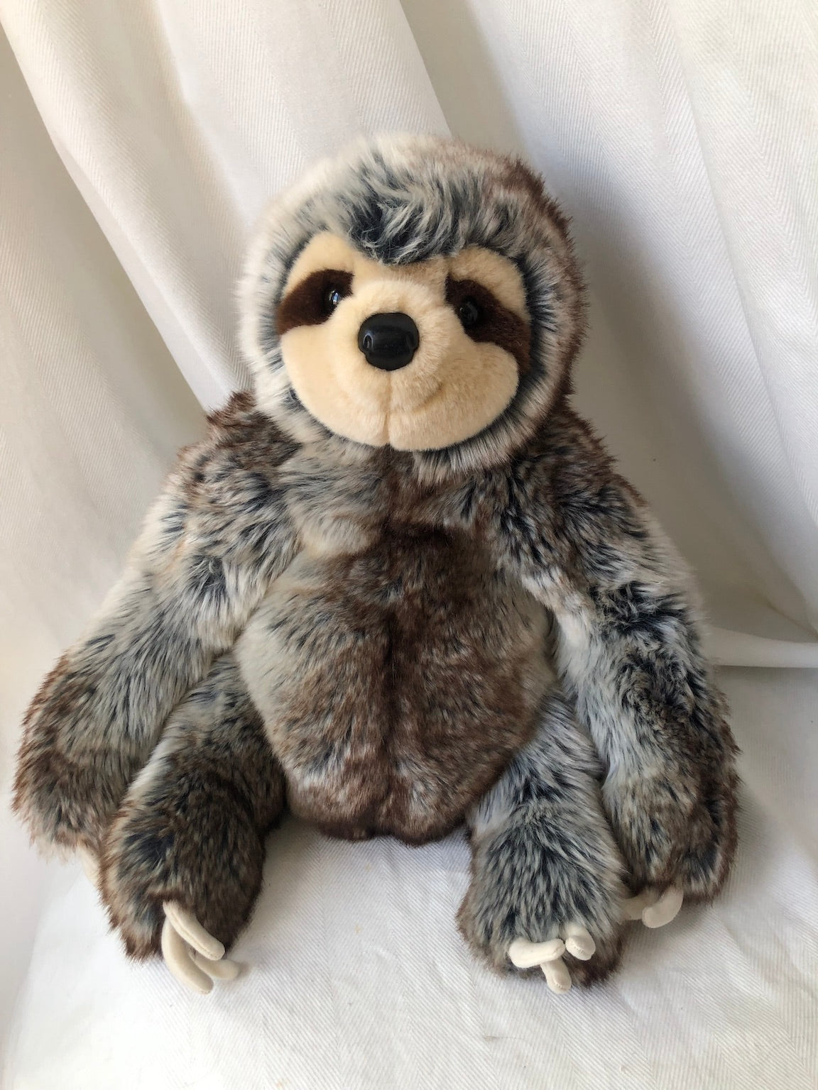 Sloth Stuffed animal (large)