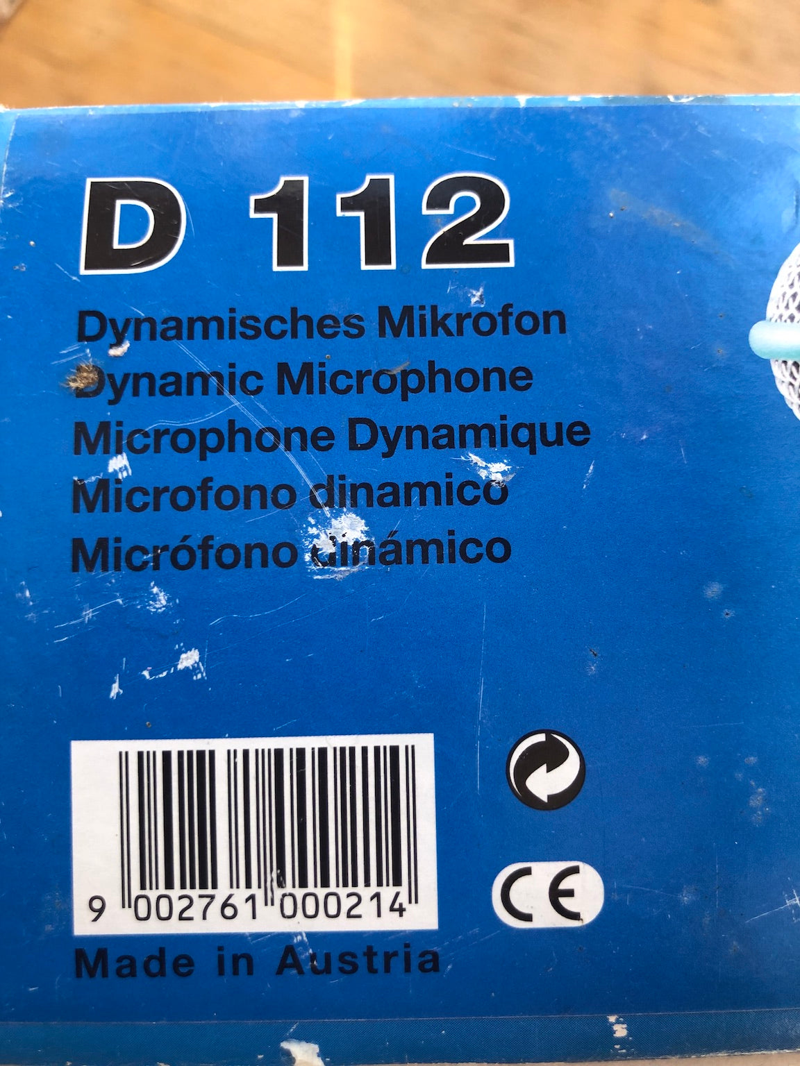 AKG D 1132 bass/drum mike